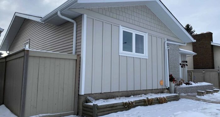 Hardie Cobblestone Renovation — Blue Jay Exterior Renovations